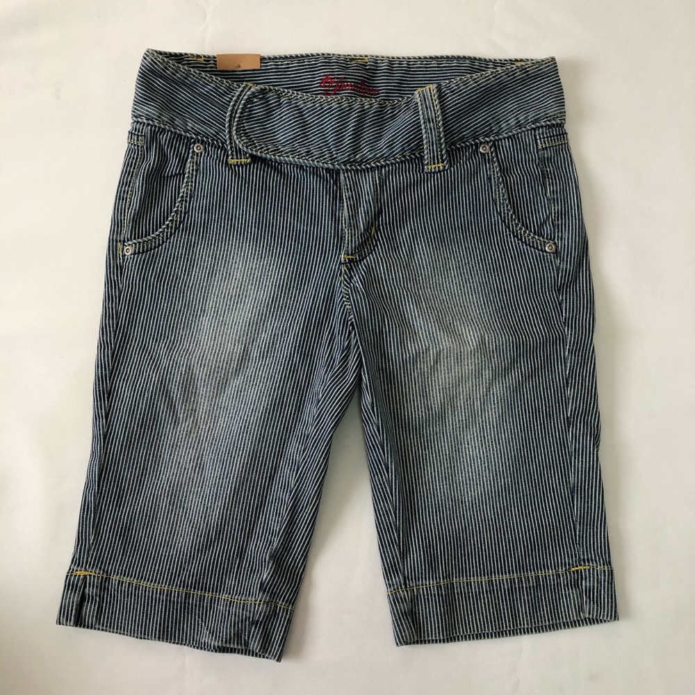 Younique denim striped bermudas shorts size 7 NWT